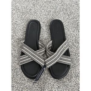 Women’s Nautica Sandals Slip On Black And White Criss Cross New Size 10 Beachy